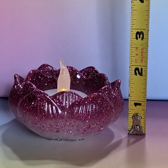 Ombre Glitter Resin Lotus Flower Tea Light Holders - Picture 4 of 5